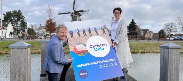 Overhandiging verkiezingsprogramma ChristenUnie 2022-2026.jpg